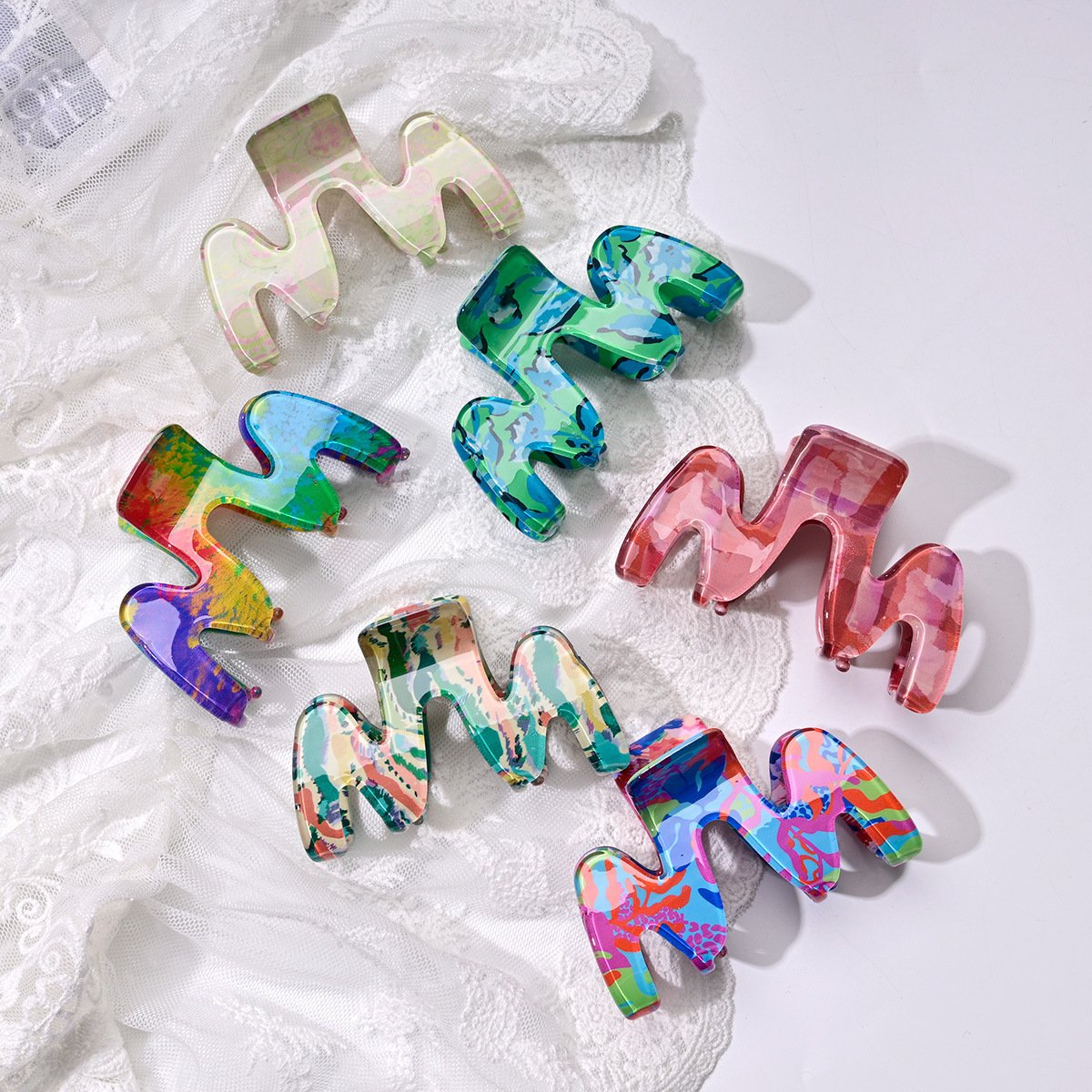 Wavy Color-Pop Hair Claw Clip