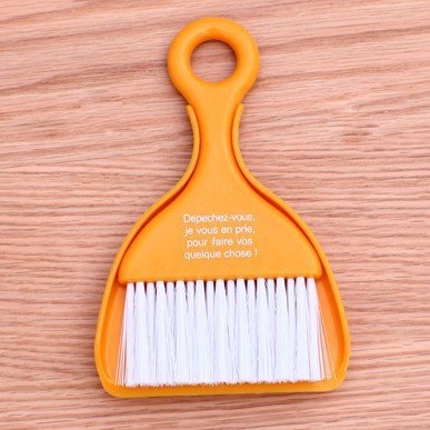 Mini Desktop Cleaning Brush - Image 4