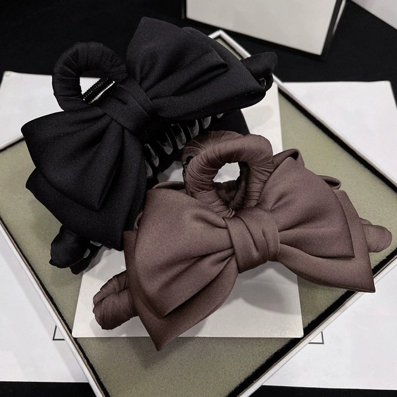 Satin-Look Bow Hair Claw Clip - Image 3